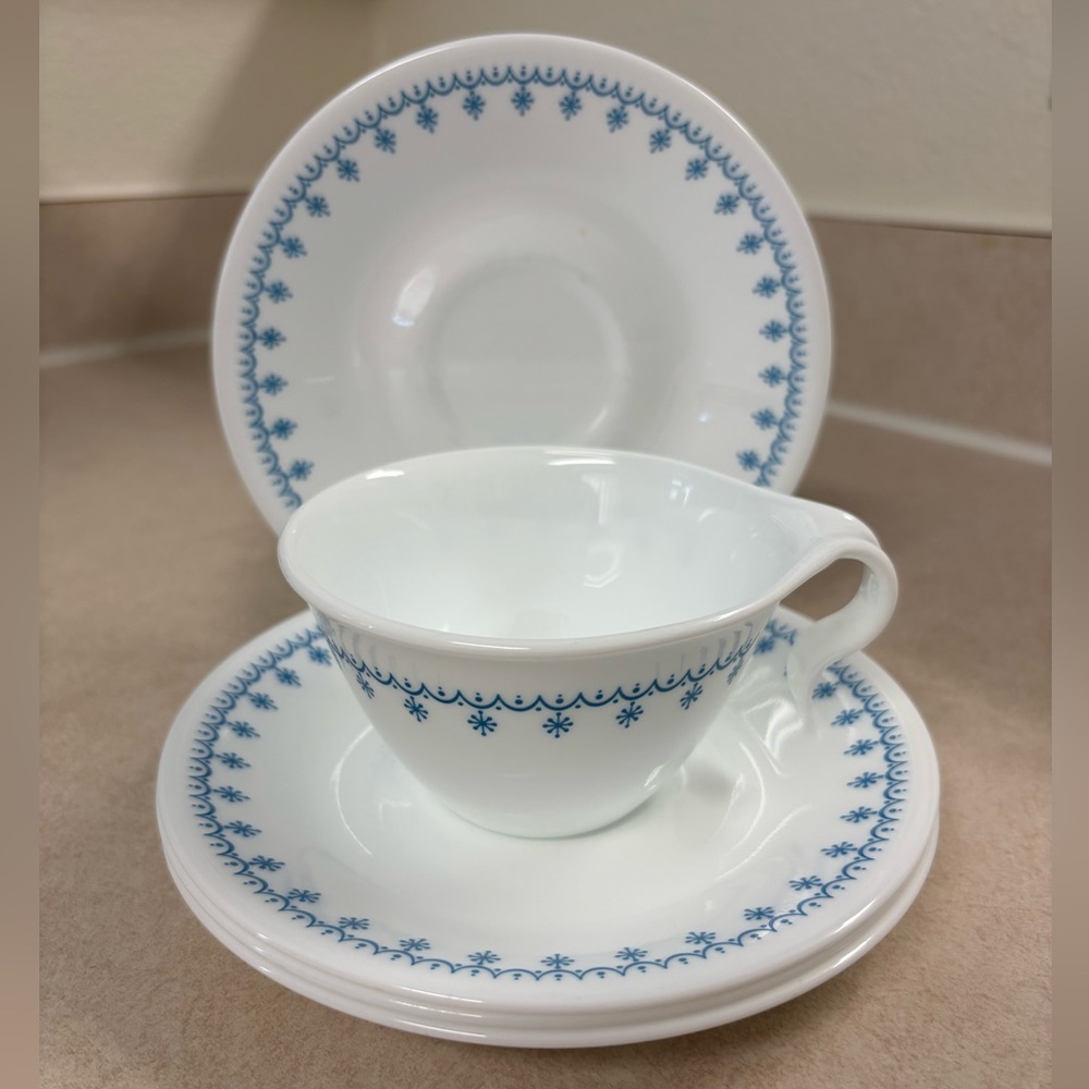 Vintage C hook Corelle Snowflake Blue cups and saucers SET OF 4